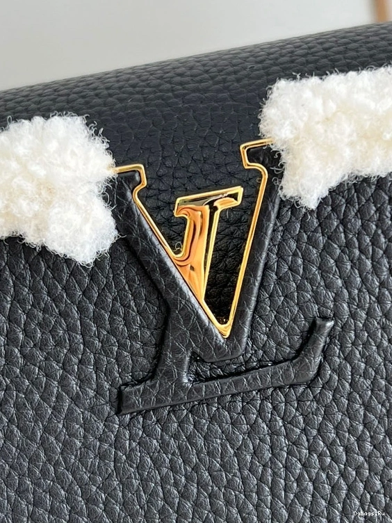 LOUIS VUITTON CAPUCINES BB 0518